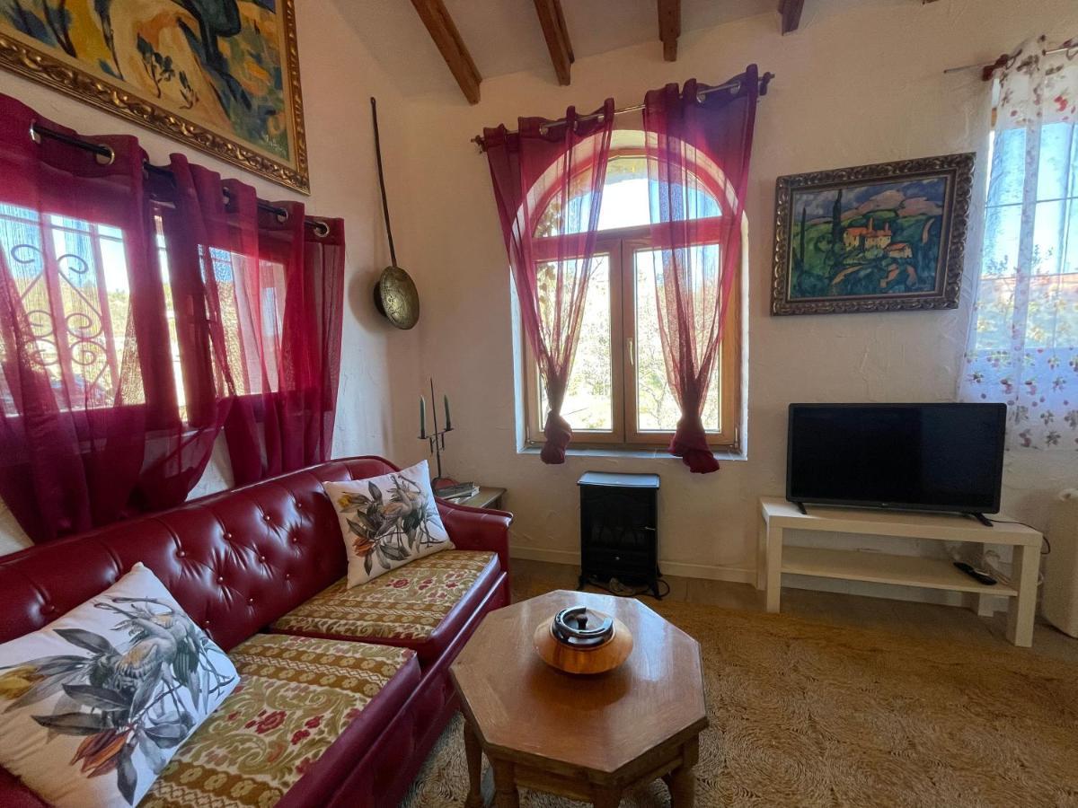 Casa Fidelina II Miraflores De La Sierra Luaran gambar