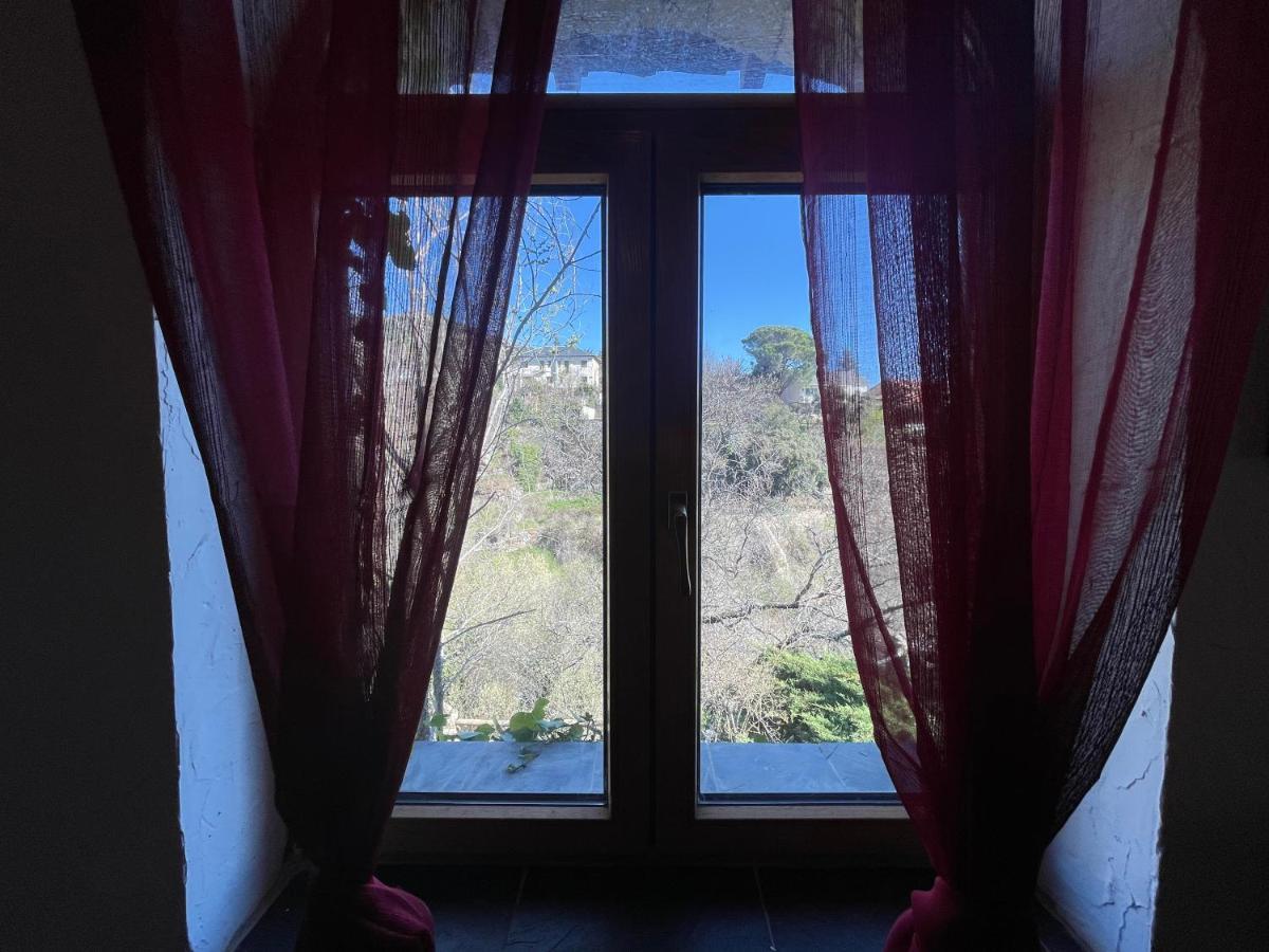 Casa Fidelina II Miraflores De La Sierra Luaran gambar