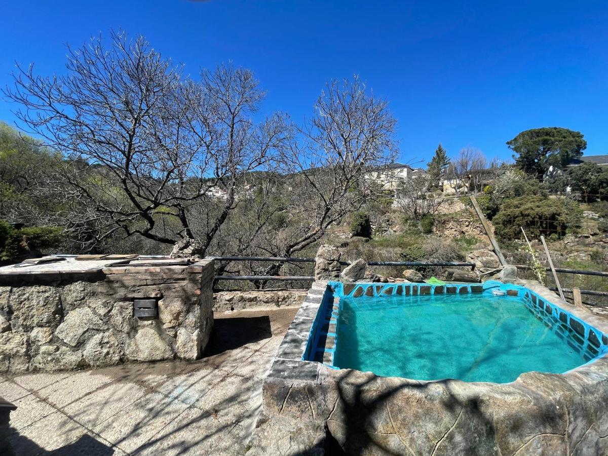 Casa Fidelina II Miraflores De La Sierra Luaran gambar