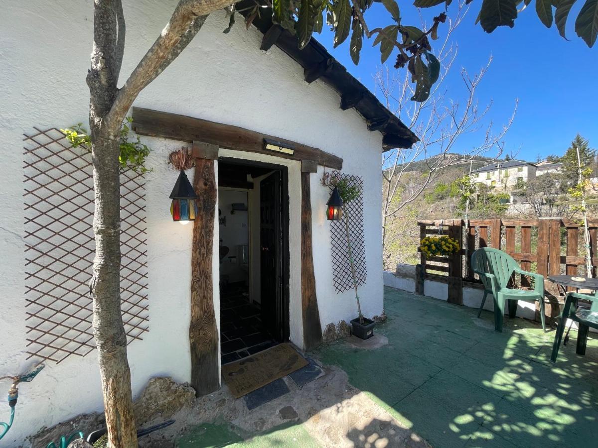 Casa Fidelina II Miraflores De La Sierra Luaran gambar
