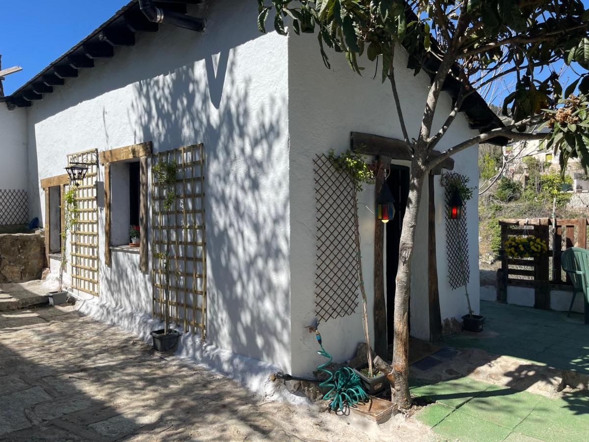 Casa Fidelina II Miraflores De La Sierra Luaran gambar
