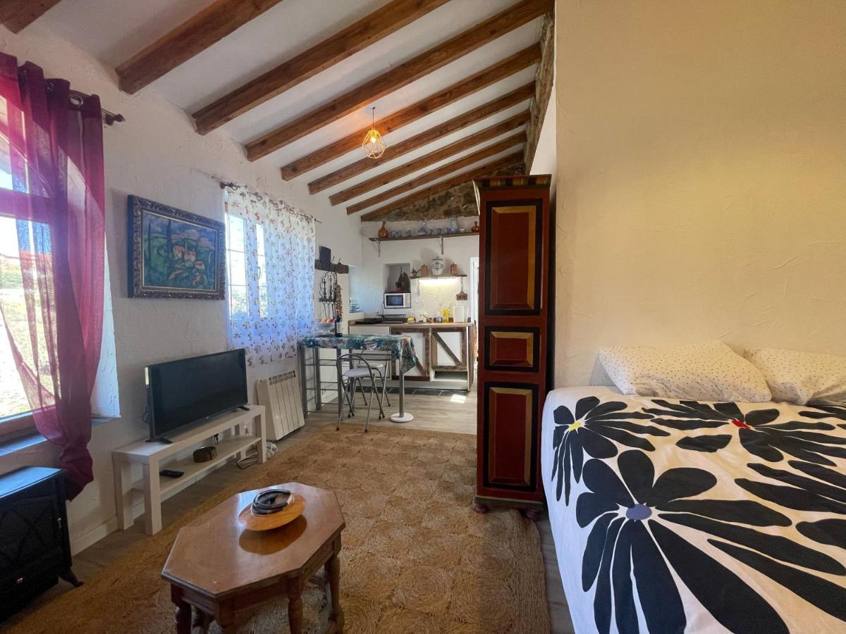 Casa Fidelina II Miraflores De La Sierra Luaran gambar